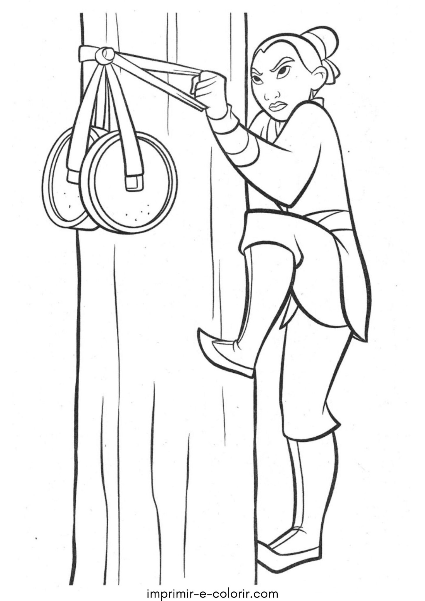 Desenho de Mulan escalando o poste para colorir e imprimir